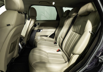 Подержанный автомобиль Land Rover Range Rover Sport 2014 года (10 фото)