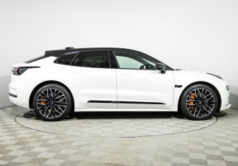 Подержанный автомобиль Zeekr 001 2023 года (4 фото)