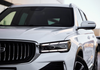 Подержанный автомобиль Geely Monjaro 2024 года (2 фото)