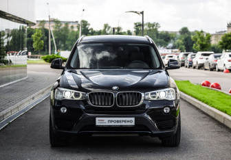 Подержанный автомобиль BMW X3 2015 года (4 фото)