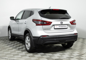 Подержанный автомобиль Nissan Qashqai 2019 года (7 фото)
