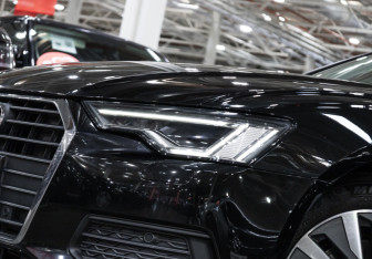 Подержанный автомобиль Audi A6 Sedan 2021 года (2 фото)