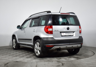Подержанный автомобиль Skoda Yeti 2013 года (7 фото)