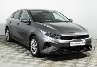 Подержанный автомобиль Kia Cerato Sedan 2021 года (3 фото)