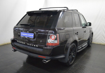 Подержанный автомобиль Land Rover Range Rover Sport 2010 года (5 фото)