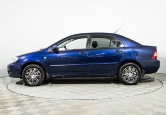 Подержанный автомобиль Toyota Corolla Sedan 2006 года (8 фото)