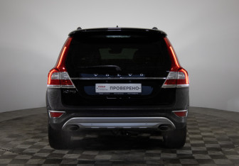 Подержанный автомобиль Volvo XC70 2015 года (6 фото)