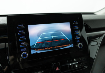 Подержанный автомобиль Toyota Camry Sedan 2021 года (15 фото)