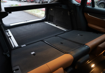 Подержанный автомобиль BMW X6 2016 года (32 фото)