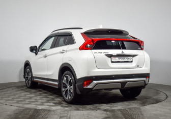 Подержанный автомобиль Mitsubishi Eclipse Cross 2019 года (7 фото)
