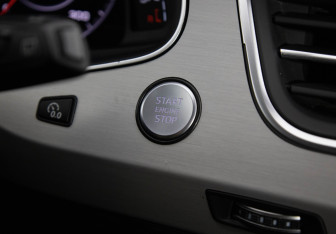 Подержанный автомобиль Audi Q7 2017 года (15 фото)