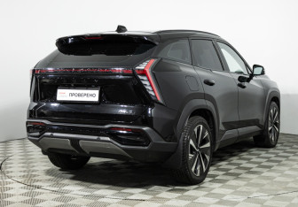 Подержанный автомобиль Geely Atlas 2024 года (5 фото)