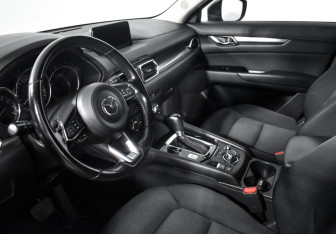 Подержанный автомобиль Mazda CX-5 2017 года (8 фото)