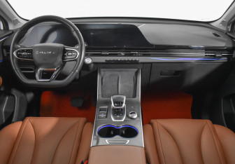 Подержанный автомобиль Omoda C5 2023 года (13 фото)