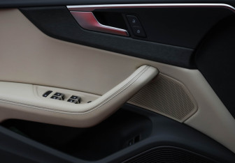 Подержанный автомобиль Audi A5 Liftback 2022 года (26 фото)