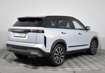 Подержанный автомобиль Jaecoo J7 2023 года (5 фото)