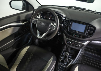 Подержанный автомобиль LADA (ВАЗ) Vesta Sedan 2018 года (9 фото)