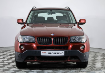 Подержанный автомобиль BMW X3 2010 года (2 фото)