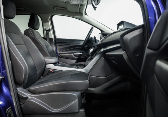 Подержанный автомобиль Ford Kuga 2017 года (21 фото)