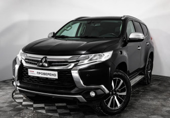 Подержанный автомобиль Mitsubishi Pajero Sport 2017 года (1 фото)