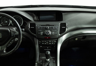 Подержанный автомобиль Honda Accord Sedan 2011 года (14 фото)