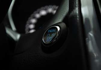 Подержанный автомобиль Ford Focus Hatchback 2014 года (16 фото)