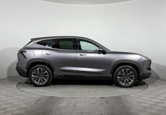 Подержанный автомобиль Jetour Dashing 2023 года (4 фото)