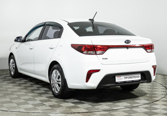 Подержанный автомобиль Kia Rio Sedan 2019 года (7 фото)