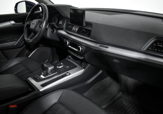 Подержанный автомобиль Audi Q5 2017 года (14 фото)