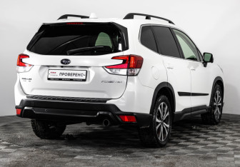 Подержанный автомобиль Subaru Forester Suv 2020 года (7 фото)