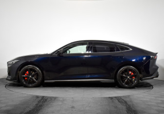 Подержанный автомобиль Changan UNI-V 2022 года (8 фото)