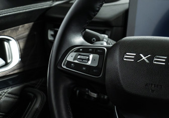 Подержанный автомобиль Exeed VX 2023 года (27 фото)