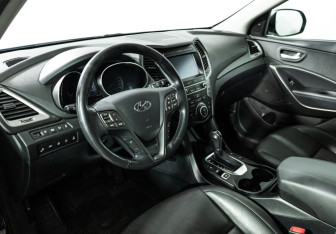 Подержанный автомобиль Hyundai Santa Fe 2017 года (11 фото)