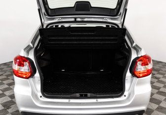 Подержанный автомобиль LADA (ВАЗ) Granta Liftback 2024 года (18 фото)