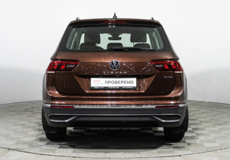 Подержанный автомобиль Volkswagen Tiguan 2021 года (6 фото)