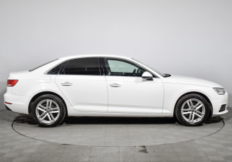 Подержанный автомобиль Audi A4 Sedan 2016 года (4 фото)