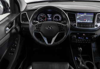 Подержанный автомобиль Hyundai Tucson 2017 года (11 фото)