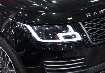 Подержанный автомобиль Land Rover Range Rover 2021 года (5 фото)