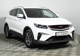 Подержанный автомобиль Geely Coolray 2023 года (3 фото)