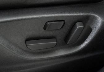 Подержанный автомобиль Mazda CX-5 2014 года (16 фото)