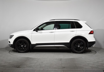 Подержанный автомобиль Volkswagen Tiguan 2020 года (8 фото)