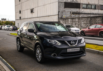Подержанный автомобиль Nissan Qashqai 2017 года (5 фото)