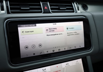 Подержанный автомобиль Land Rover Range Rover 2019 года (18 фото)