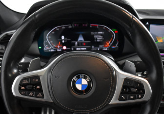 Подержанный автомобиль BMW X6 2019 года (18 фото)