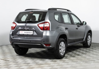 Подержанный автомобиль Nissan Terrano 2014 года (5 фото)