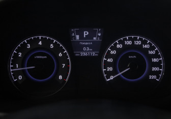 Подержанный автомобиль Hyundai Solaris Sedan 2012 года (12 фото)