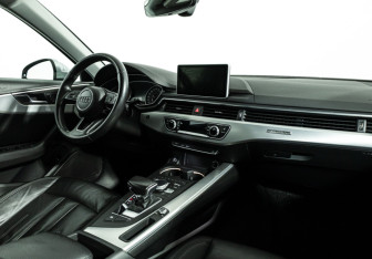 Подержанный автомобиль Audi A4 Sedan 2016 года (9 фото)