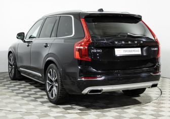 Подержанный автомобиль Volvo XC90 2017 года (7 фото)