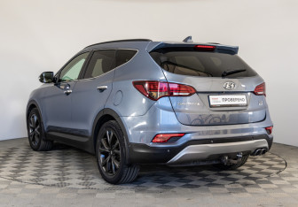 Подержанный автомобиль Hyundai Santa Fe 2015 года (7 фото)