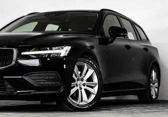 Подержанный автомобиль Volvo V60 2018 года (2 фото)